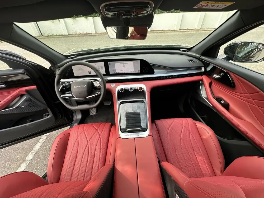 Best car rental in dubai