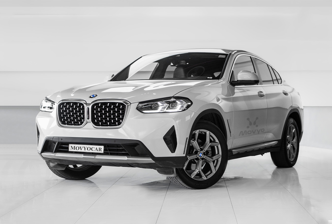 Movyocar Bmw X4 car rental in dubai