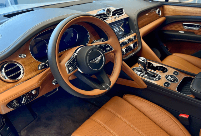 Movyocar Bentley Bentayga White car rental in dubai