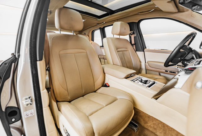 Movyocar Rolls Royce Cullinan Beige car rental in dubai