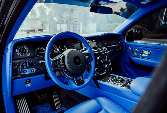 Movyocar Rolls Royce Cullinan Black Badge car rental in dubai