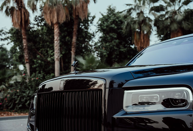 Movyocar Rolls Royce Cullinan Black Badge car rental in dubai
